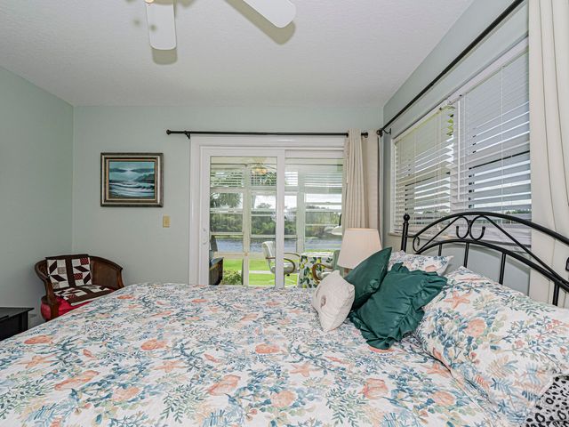 67 Royal Oak Drive 206, Vero Beach, FL 32962