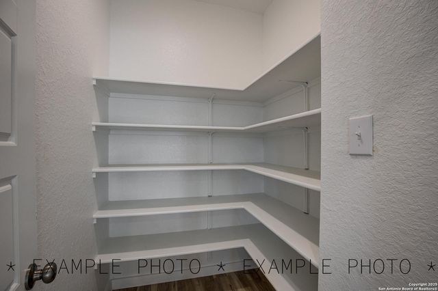 5631 Frederick Bluff, Von Ormy, TX 78073