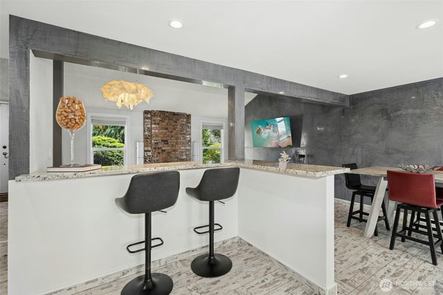 8310 NE 122nd Place, Kirkland, WA 98034