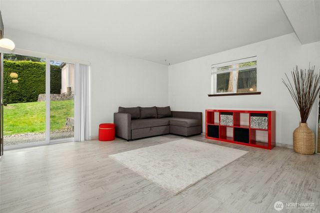 8310 NE 122nd Place, Kirkland, WA 98034