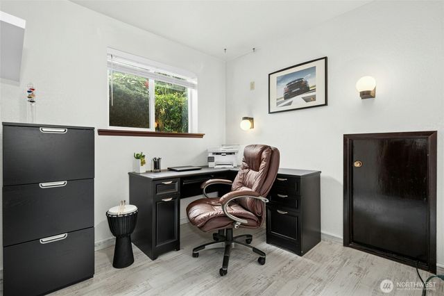 8310 NE 122nd Place, Kirkland, WA 98034