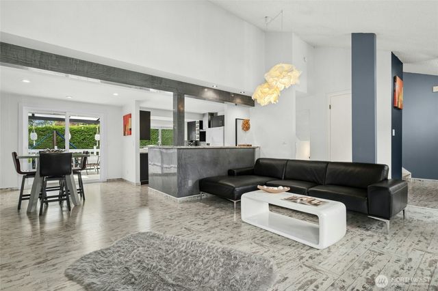 8310 NE 122nd Place, Kirkland, WA 98034