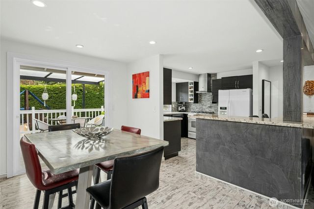 8310 NE 122nd Place, Kirkland, WA 98034