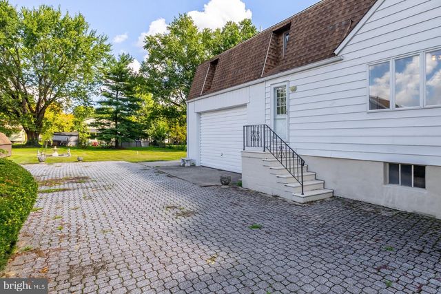 6 SUNSET AVE, Pennsville, NJ 08070