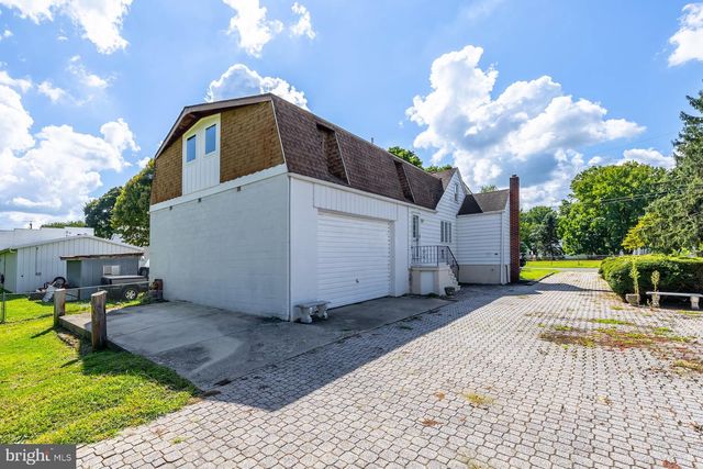 6 SUNSET AVE, Pennsville, NJ 08070