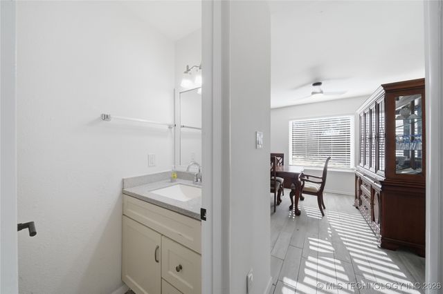 7469 S Yale Avenue E7469, Tulsa, OK 74136