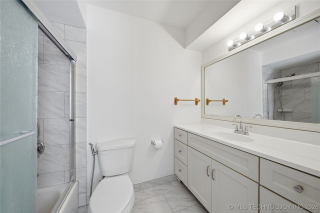 7469 S Yale Avenue E7469, Tulsa, OK 74136