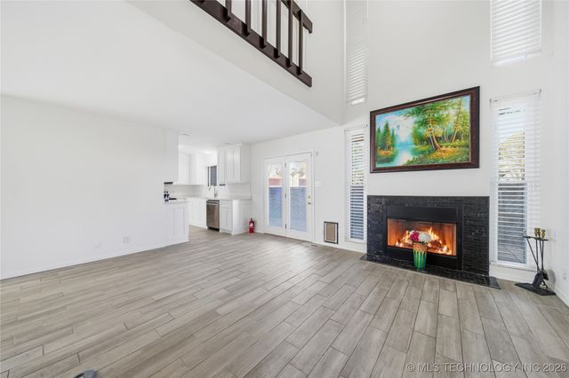 7469 S Yale Avenue E7469, Tulsa, OK 74136