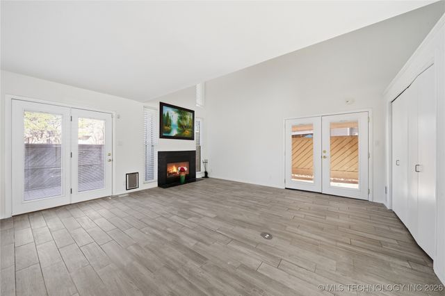 7469 S Yale Avenue E7469, Tulsa, OK 74136