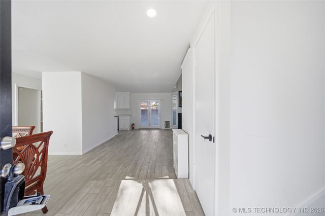 7469 S Yale Avenue E7469, Tulsa, OK 74136