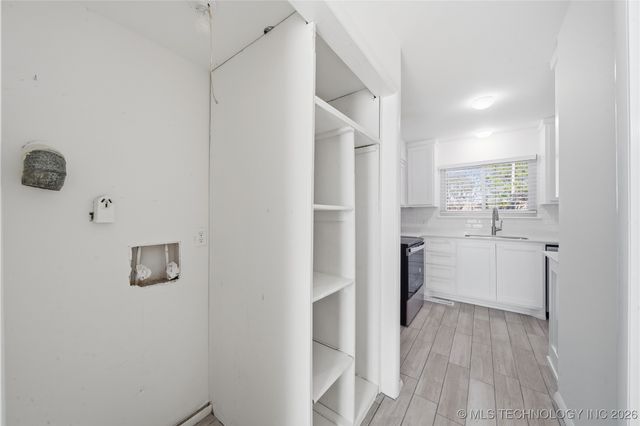 7469 S Yale Avenue E7469, Tulsa, OK 74136