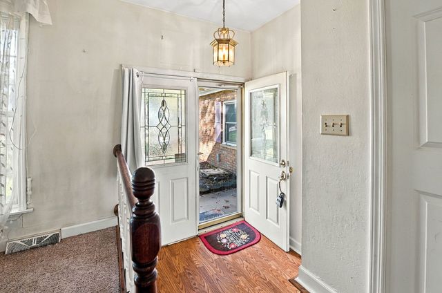 312 Earl Avenue, Joliet, IL 60436
