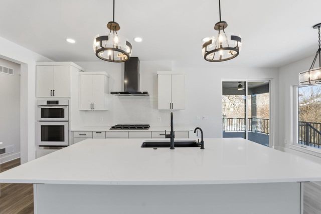 819 Schewe Road, Middleton, WI 53562