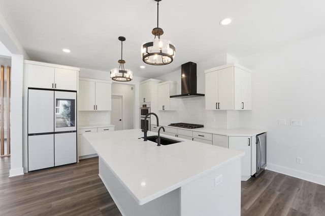 819 Schewe Road, Middleton, WI 53562