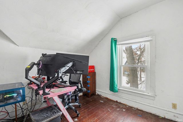 935 S 26Th Street, South Bend, IN 46615