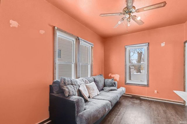 935 S 26Th Street, South Bend, IN 46615