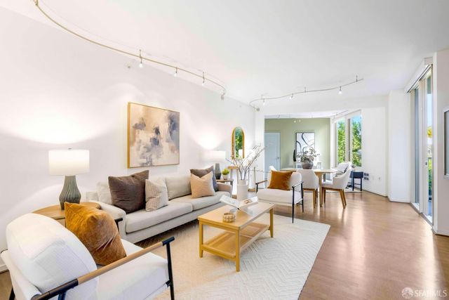 88 King Street 422, San Francisco, CA 94107
