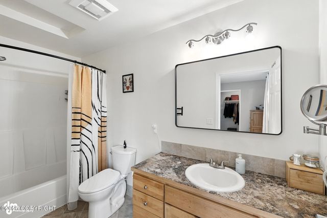 196 W Fairview Avenue, Homer, AK 99603