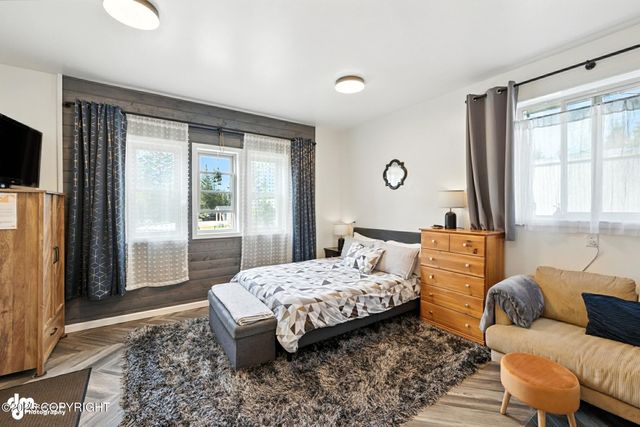 196 W Fairview Avenue, Homer, AK 99603