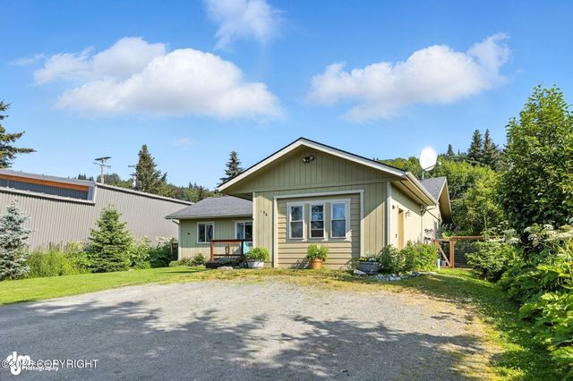 196 W Fairview Avenue, Homer, AK 99603