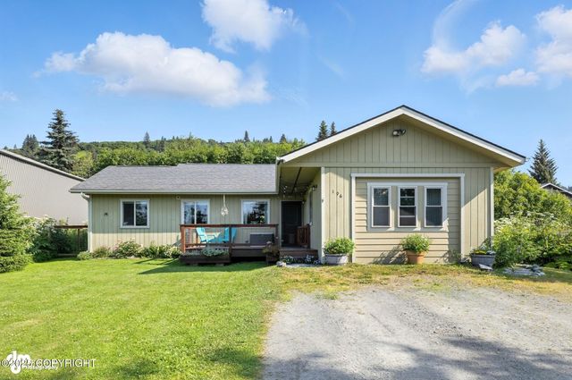 196 W Fairview Avenue, Homer, AK 99603