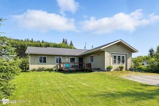 196 W Fairview Avenue, Homer, AK 99603