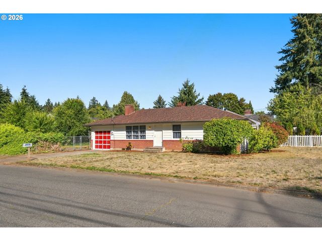 2526 E 20th St, Vancouver, WA 98661
