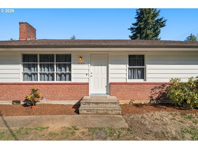 2526 E 20th St, Vancouver, WA 98661