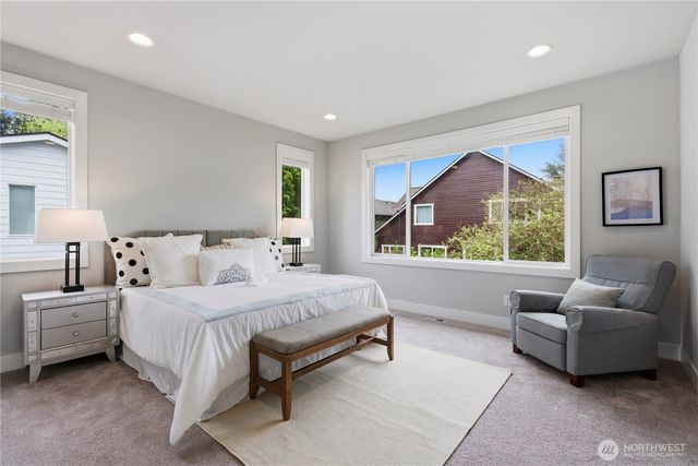 8215 NE 126th Drive, Kirkland, WA 98034