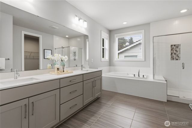8215 NE 126th Drive, Kirkland, WA 98034