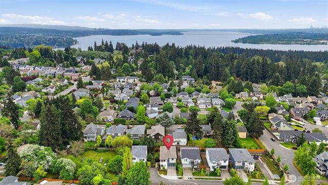 8215 NE 126th Drive, Kirkland, WA 98034