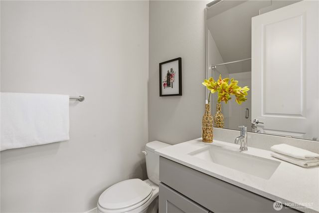 8215 NE 126th Drive, Kirkland, WA 98034