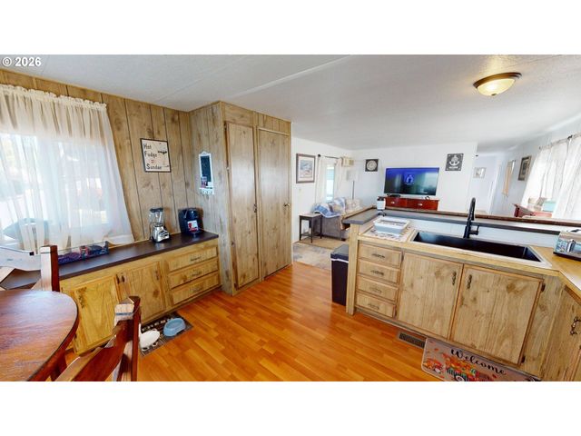 97972 HALLWAY Rd 22, Brookings, OR 97415