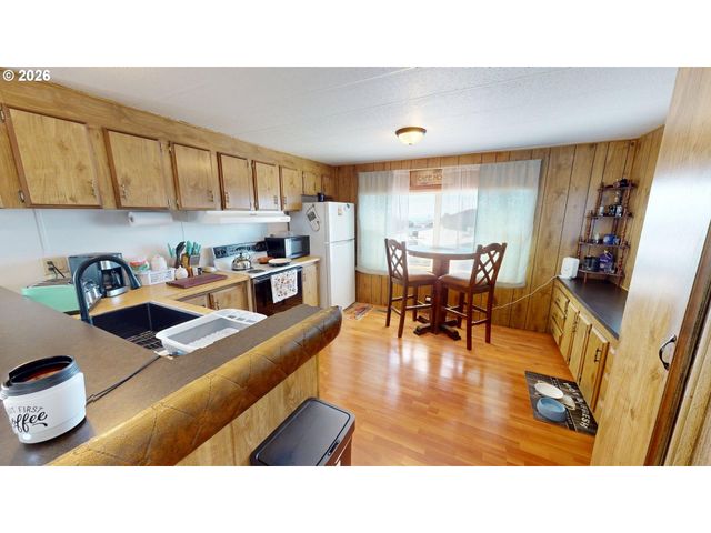 97972 HALLWAY Rd 22, Brookings, OR 97415