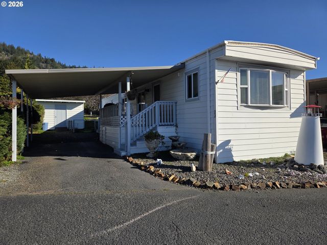 97972 HALLWAY Rd 22, Brookings, OR 97415