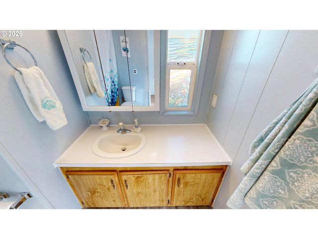 97972 HALLWAY Rd 22, Brookings, OR 97415