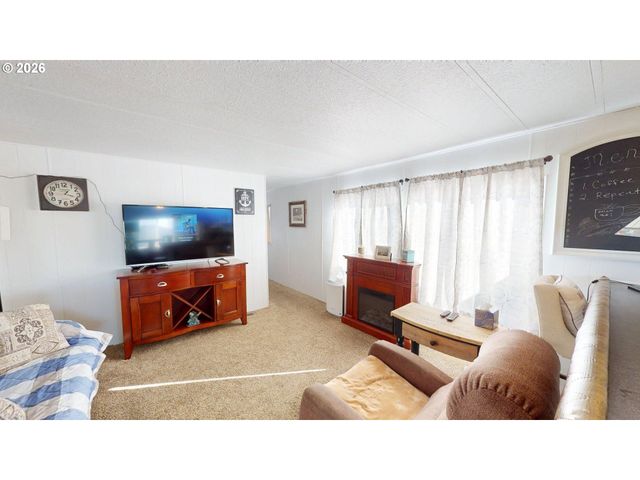 97972 HALLWAY Rd 22, Brookings, OR 97415