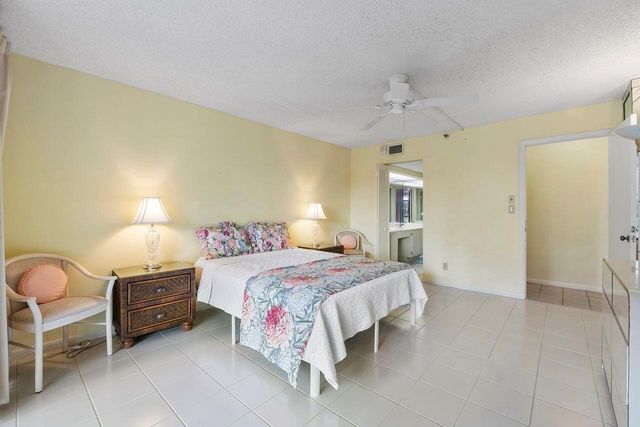 6620 Boca Del Mar Drive 102, Boca Raton, FL 33433