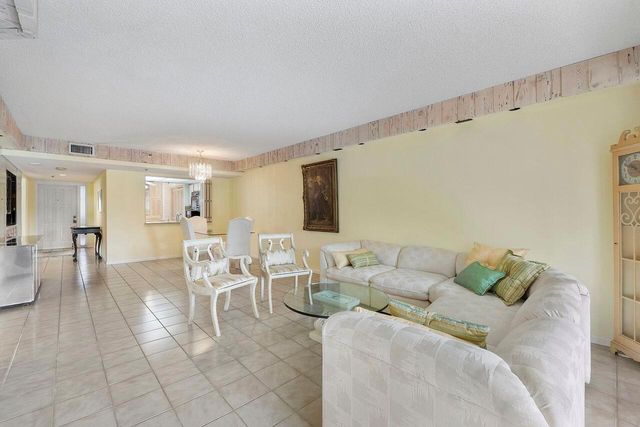 6620 Boca Del Mar Drive 102, Boca Raton, FL 33433