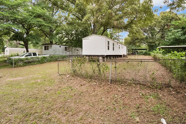 117 Crestwood Drive, Mabank, TX 75156