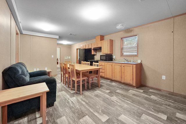 117 Crestwood Drive, Mabank, TX 75156