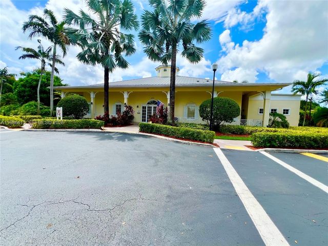 2126 NE 38th Rd 2126, Homestead, FL 33033