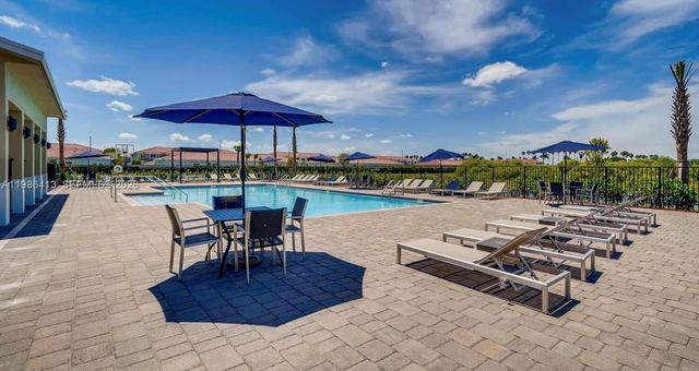 2126 NE 38th Rd 2126, Homestead, FL 33033