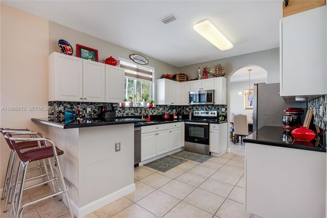 2126 NE 38th Rd 2126, Homestead, FL 33033