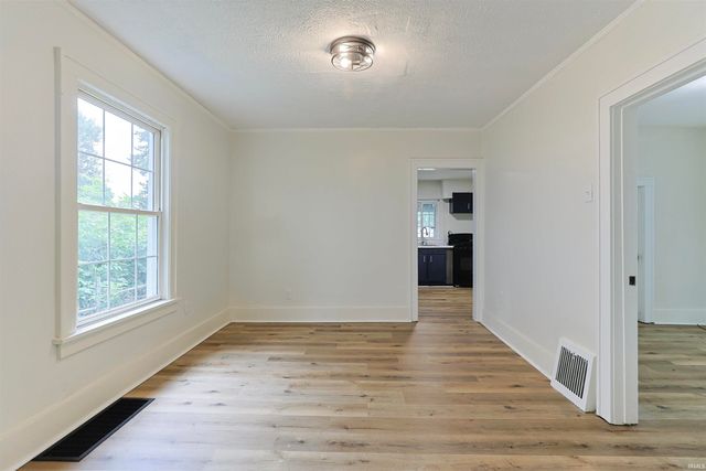 209 E 6th Street Street, Mishawaka, IN 46544