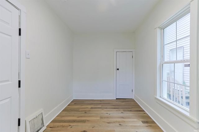 209 E 6th Street Street, Mishawaka, IN 46544