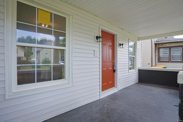 209 E 6th Street Street, Mishawaka, IN 46544