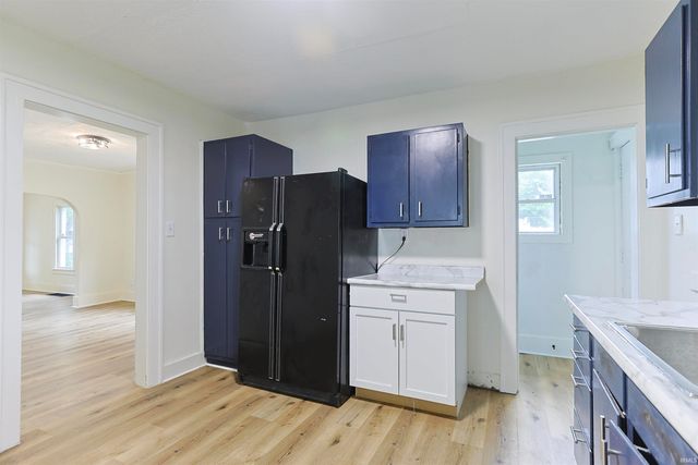 209 E 6th Street Street, Mishawaka, IN 46544