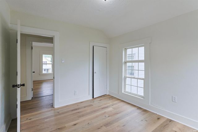 209 E 6th Street Street, Mishawaka, IN 46544