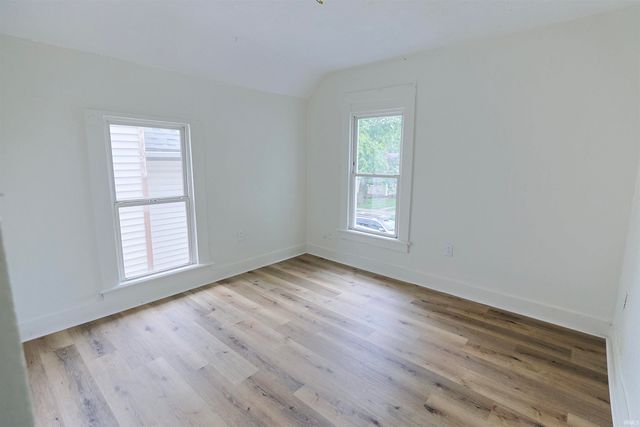 209 E 6th Street Street, Mishawaka, IN 46544